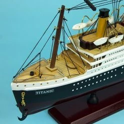 Nauticalia Nautical Gifts RMS Titanic Model 9 Nauticalia Nautical Gifts RMS Titanic Model